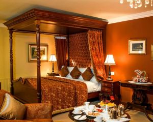 Bedrooms @ Earls Court House